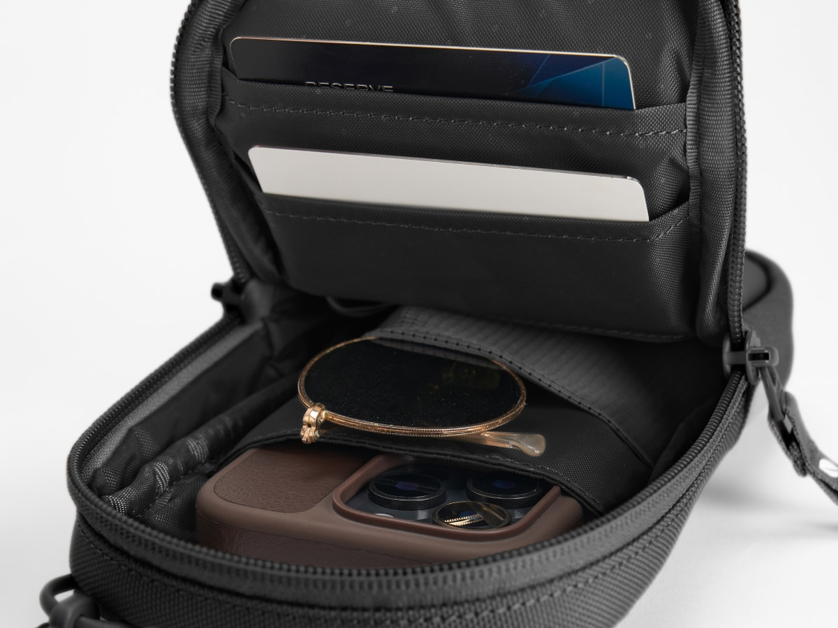 ロゼミューズ cross body bag with fragment case inCase A.R.C. Small