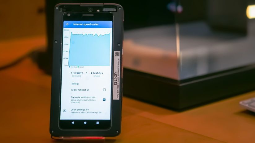 A device recording Telstra's newest speed record
